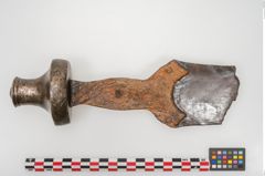 Foto von Eisenpilzknaufschwert (NHMW-PRAE-025235)